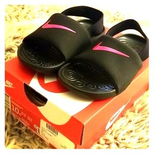 Girls Nike Slide
